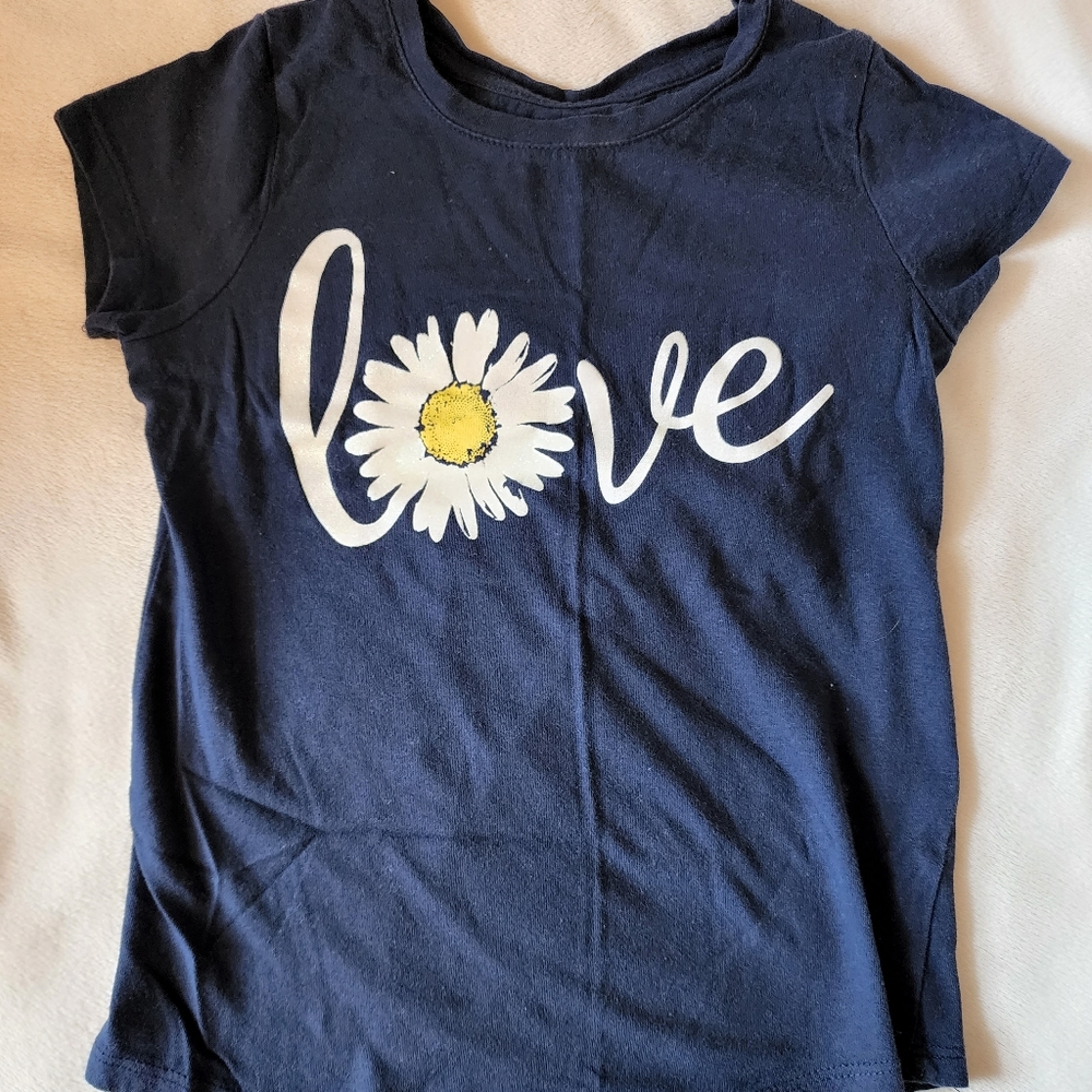 Love t-shirt (Size 6)